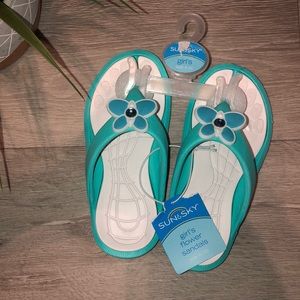 Blue and white girl sandals
